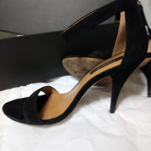 Ann Taylor black heels - Picture 3 of 7